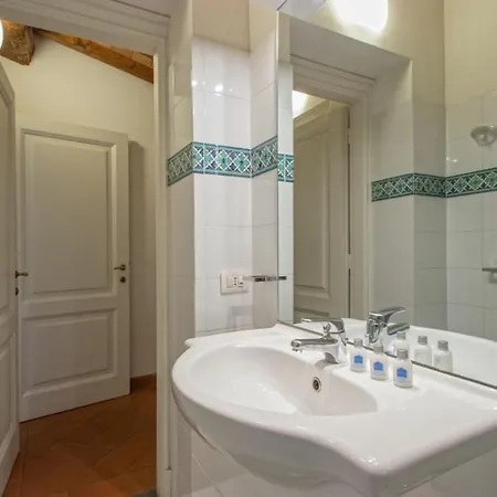 Palazzo Terme By Halldis Firenze